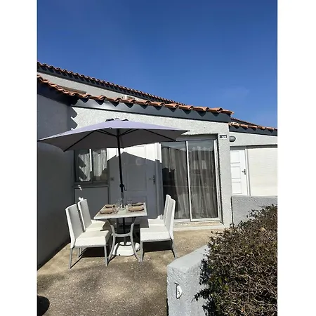 Detached In Saint-cyprien Casa vacanze